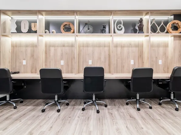 781 Washington Avenue image 13 of 29