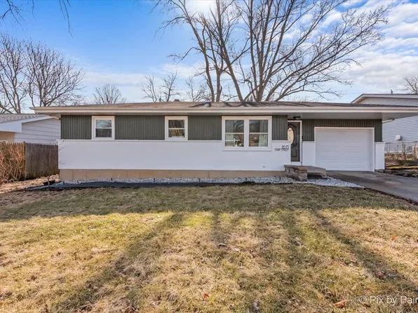 1613 Oak St, Saint Charles, IL 60174