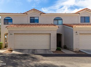 1074 E Sunburst Ln, Tempe, AZ 85284