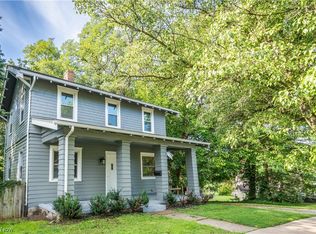 180 Colony Cres, Akron, OH 44305