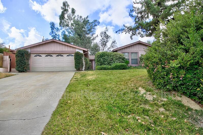 1st image of 42547 Escolacata Dr