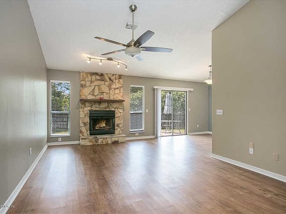 5th image of 1443 Classic Oak Ct