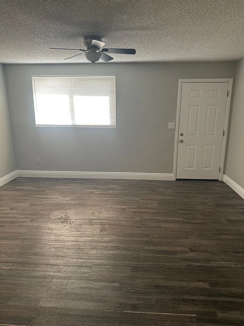 10974 S Main Street #1-4 — Photo 4