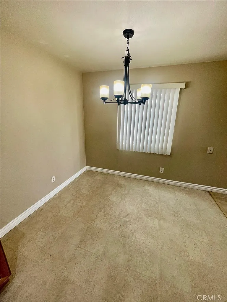 2 bed, 1050 sqft, $2,300 — Photo 3