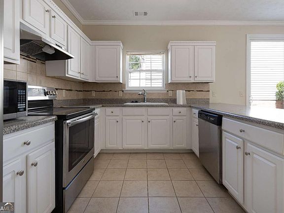 2nd image of 317 W Oaks Trl