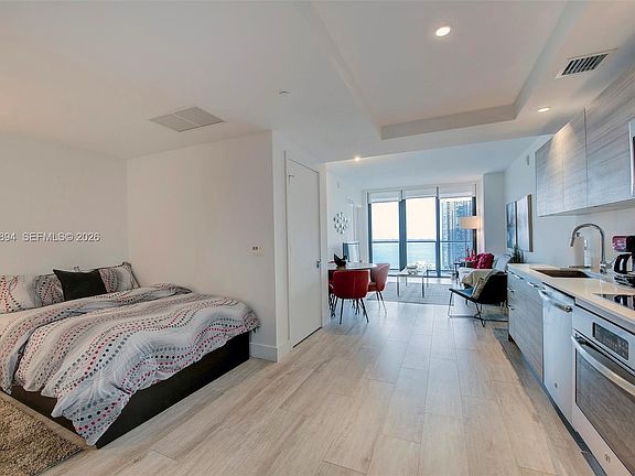 3rd image of 121 NE 34th St Unit 3006