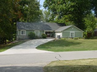 600 Oak Boulevard West Dr, Greenfield, IN 46140