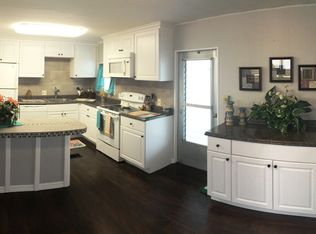 372 Pirates Rest Rd, N Ft Myers, FL 33917