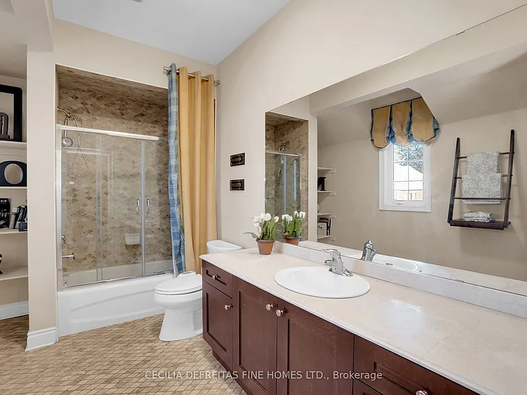 11 Beauvista Ct — Photo 37