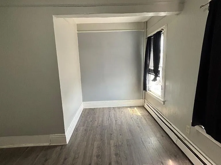 1023 Clinton Ave #4 — Photo 5