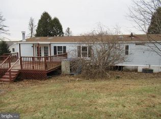 220 Birds Hill Rd, Pine Grove, PA 17963