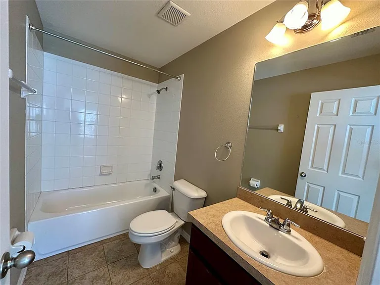 15816 Fishhawk View Dr — Photo 24