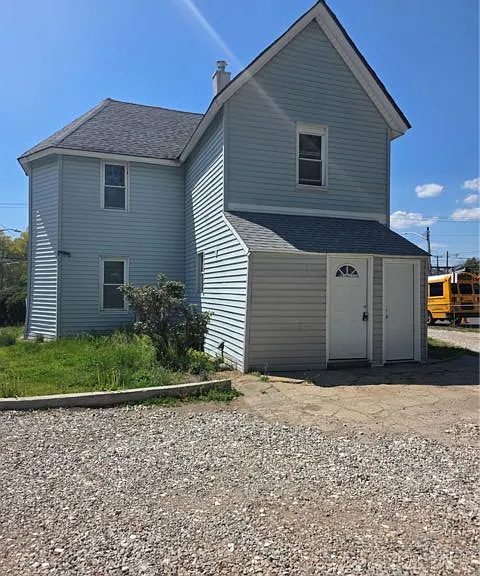 291 Uniondale Ave — Photo 1