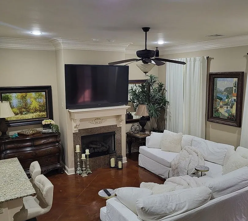 304 Barataria Bay Point