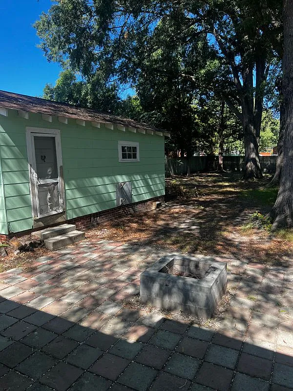 2 bed, 1.0 bath, 892 sqft, $1,500 — Photo 3