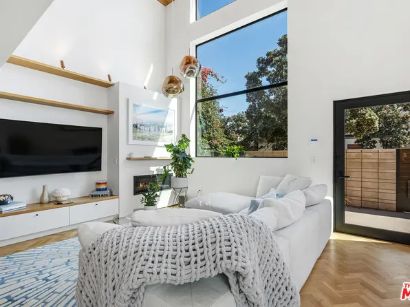303 Windward Ave, Venice, CA 90291