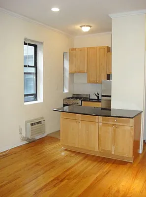 Rented by Sandra Greer Real Estate | media 11