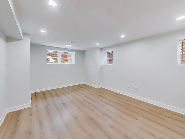 5222 N Christiana Ave #G — Photo 21