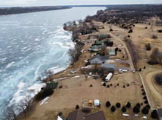 13366 Cameron Cove Rd, Wilmot, SD 57279