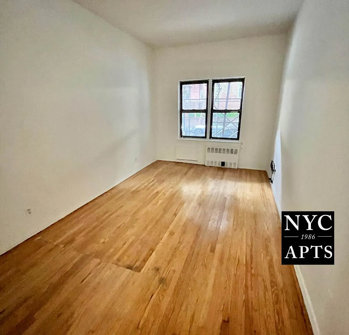 336 East 87th Street — Photo 1