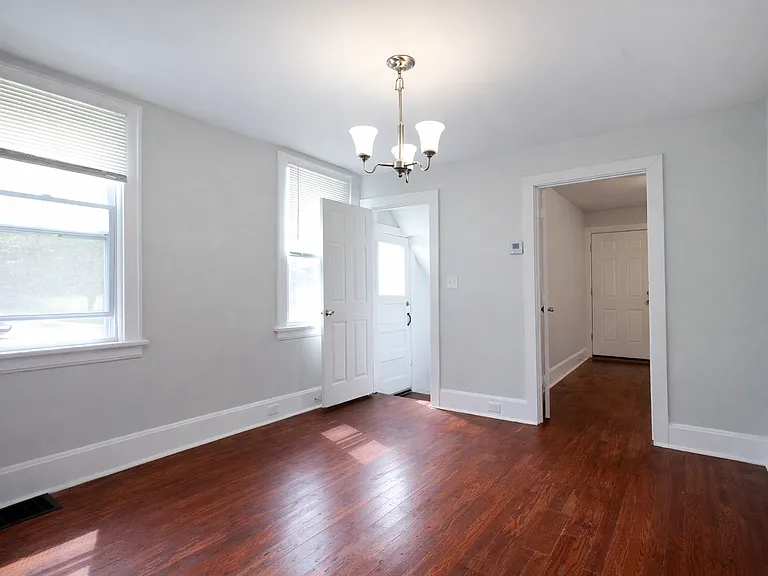 600 De Votie Ave — Photo 5