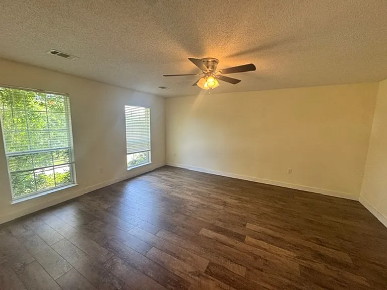 712 Denise Dr — Photo 22