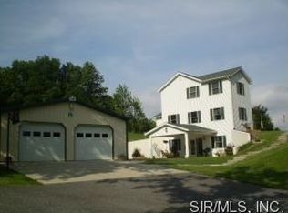 16338 Vfw Rd, Staunton, IL 62088