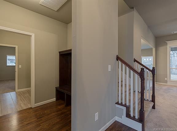 5th image of 7095 S 124th St S