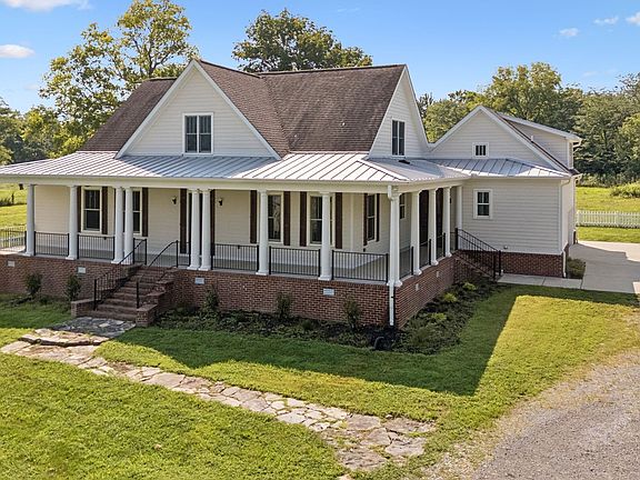 3rd image of 1143 Hilton Ln