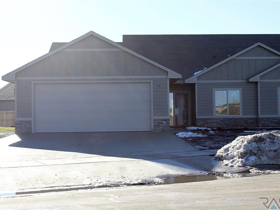 1st image of 3811 E Vendavel St
