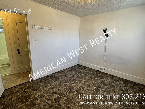 4th image of 932 15th St Unit 6