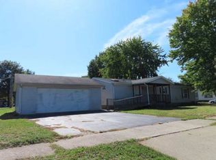 1441 N 23rd St, Terre Haute, IN 47803