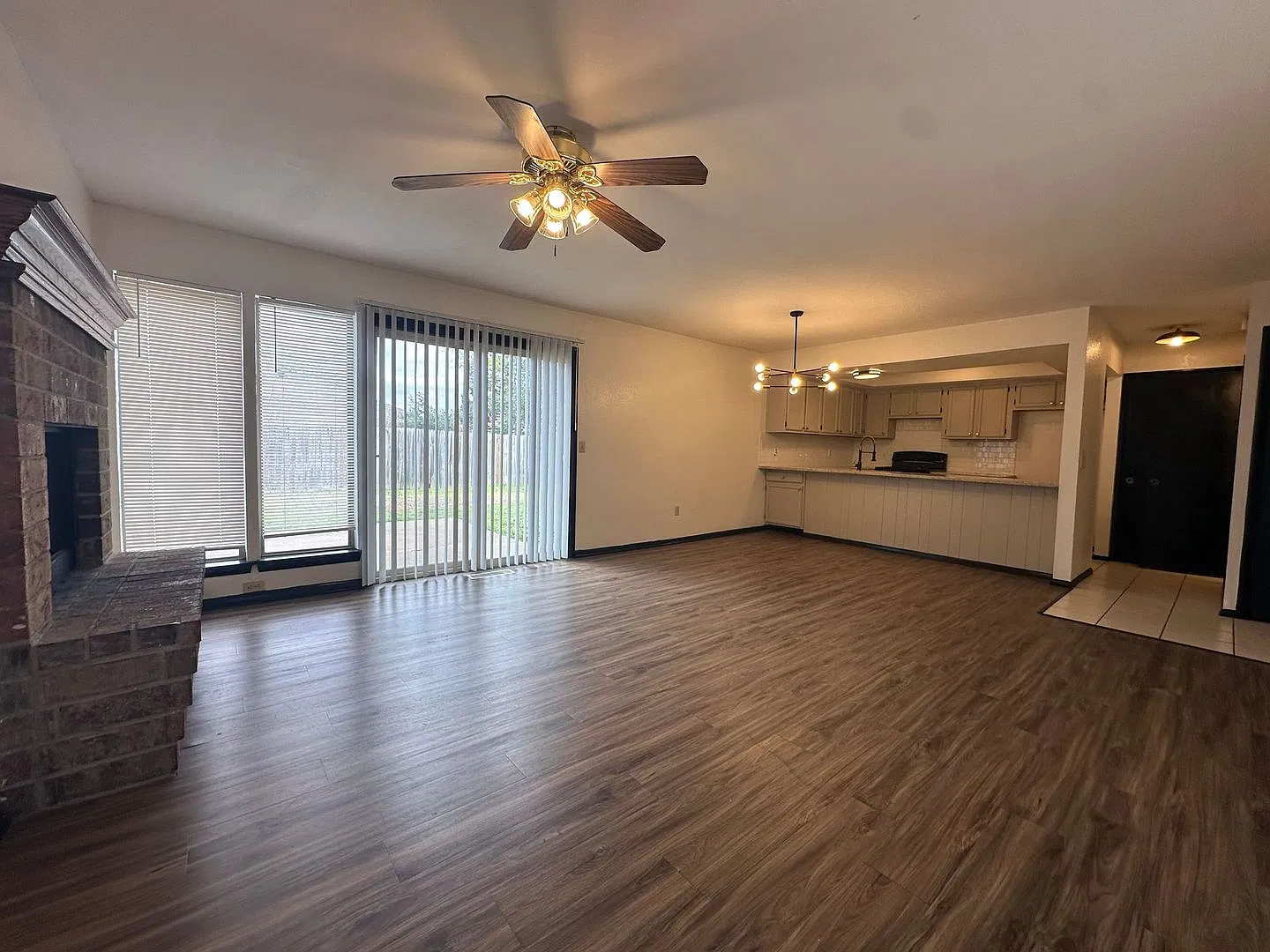 3 Bed 2.5 Bath Duplex Available in Oklahoma City — Photo 4