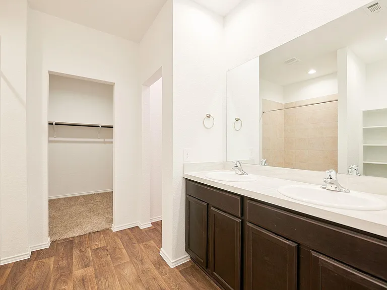 16877 Short Pines Dr — Photo 11