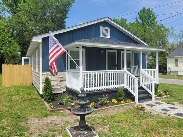 2401 Waverly St, Hopewell, VA 23860