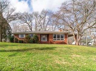 50 Macon St, Andrews, NC 28901