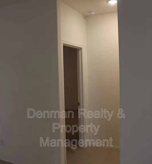 288 W Tropical Dr — Photo 19