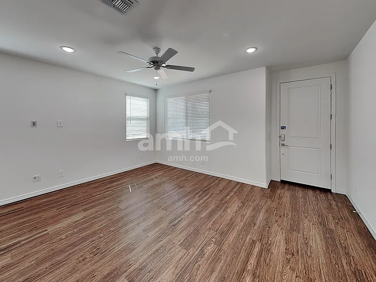15074 W Sherman St — Photo 10