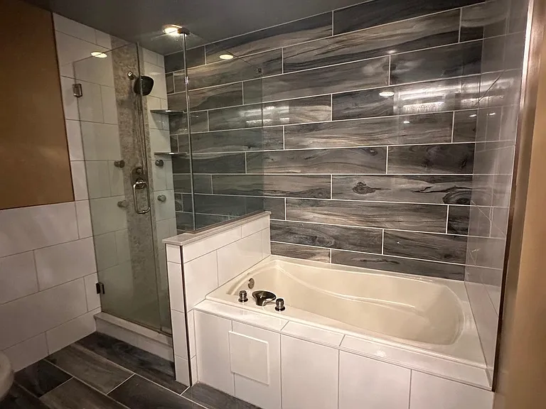 110 Sansom Ln — Photo 9