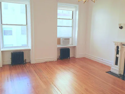 Rented by Town Residential | media 19