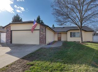 1247 Joshua Ct, Central Pt, OR 97502