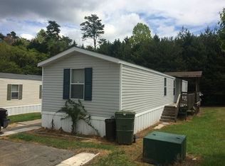 2517 Fanning Oaks Dr, Winston Salem, NC 27107