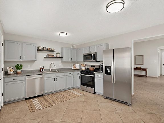 3rd image of 5748 Pinon Flats Rd NW