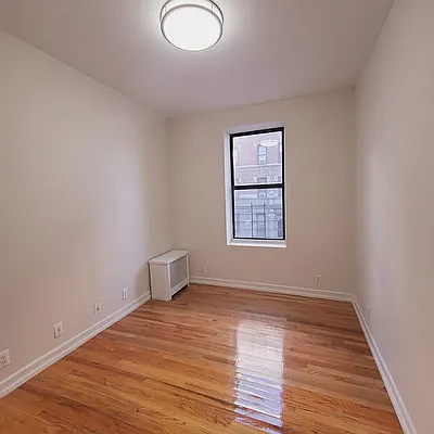 Rented by New York Residence | media 34