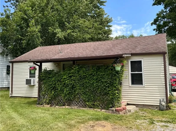 5612 Clover Ln, Toledo, OH 43623