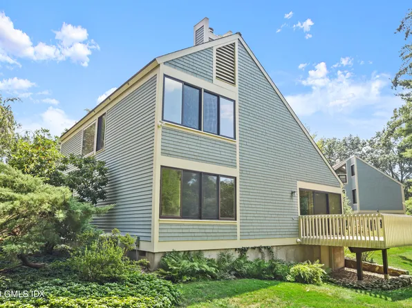 37 E Lyon Farm Dr Unit 37, Greenwich, CT 06831