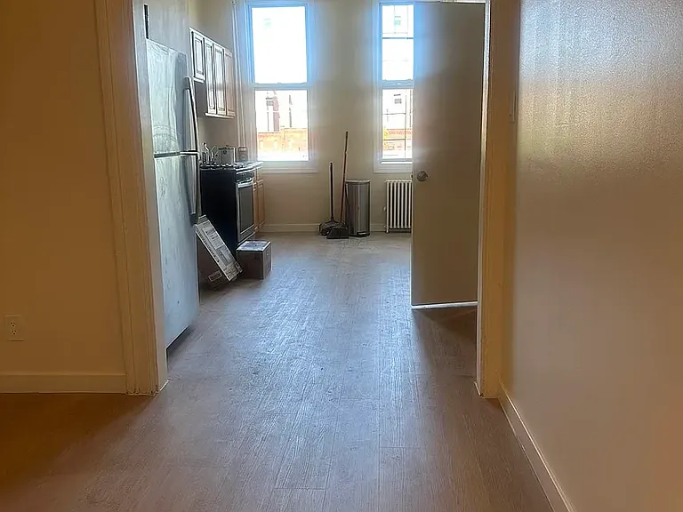 147 Jefferson St #2L — Photo 4