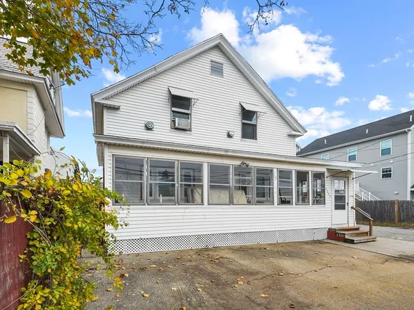 1392 Gorham St, Lowell, MA 01852
