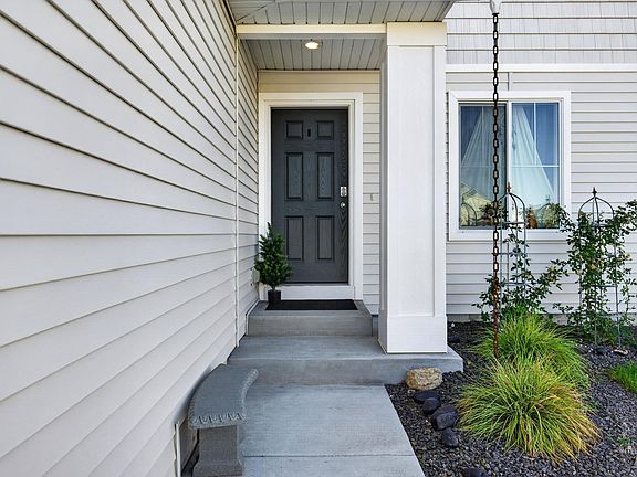 4th image of 12335 Noreen St
