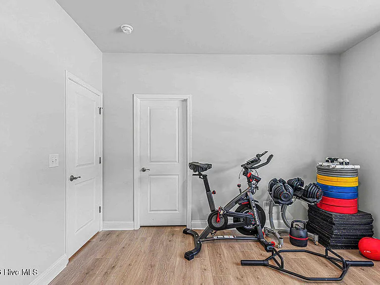 702 Greenwich Pl — Photo 27